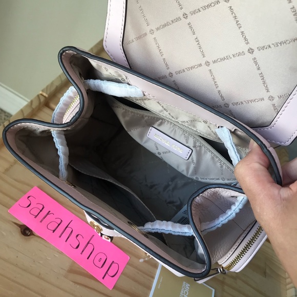 🌼Michael Kors backpack Set - Picture 11 of 16